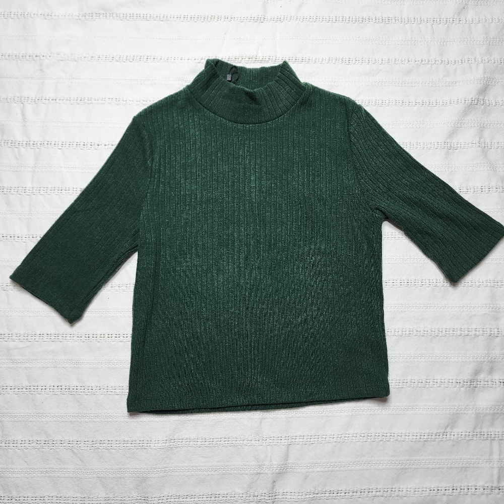 Zara | ribbed mock neck top size medium
